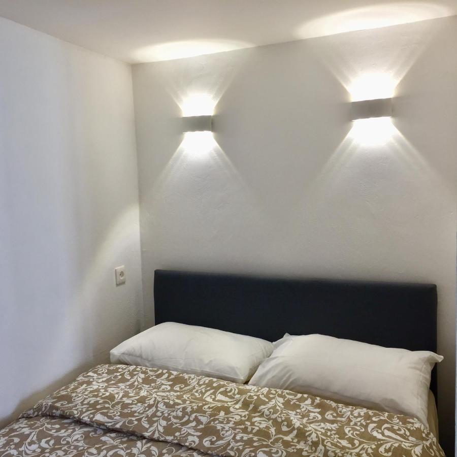 Superbe Studio Sur Le Port Et Rue Pietonne Sanary-sur-Mer Exterior photo