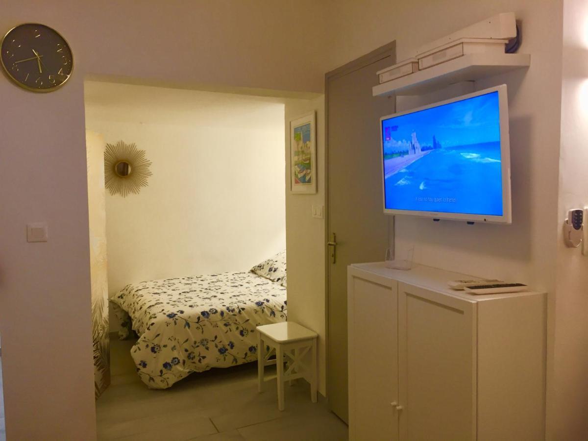 Superbe Studio Sur Le Port Et Rue Pietonne Sanary-sur-Mer Exterior photo